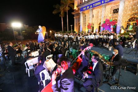 Concierto de música navideña en la Plaza de la Revolución