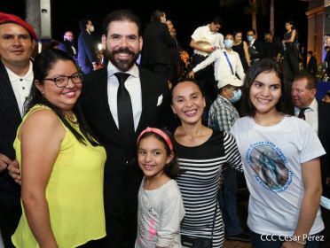 Concierto de música navideña en la Plaza de la Revolución