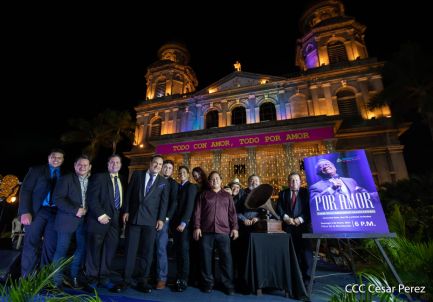Por Amor: Nicaragua realiza concierto en homenaje a Armando Manzanero 