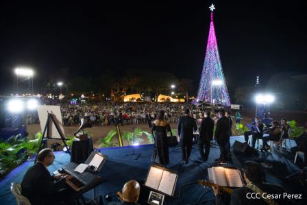 Homenaje musical a Armando Manzanero en la Plaza de la Revolución