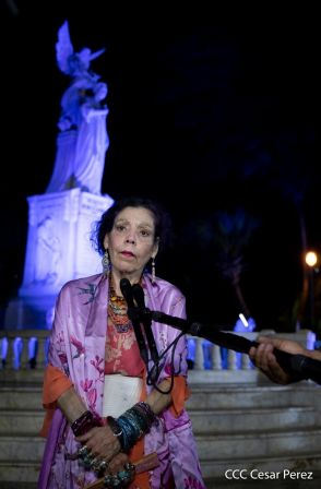 Encuentro del Presidente Daniel y la Compañera Rosario con las Familias de nuestra Nicaragua Bendita
