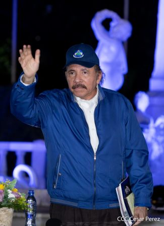 Encuentro del Presidente Daniel y la Compañera Rosario con las Familias de nuestra Nicaragua Bendita