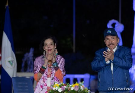 Encuentro del Presidente Daniel y la Compañera Rosario con las Familias de nuestra Nicaragua Bendita