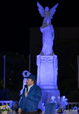 Encuentro del Presidente Daniel y la Compañera Rosario con las Familias de nuestra Nicaragua Bendita