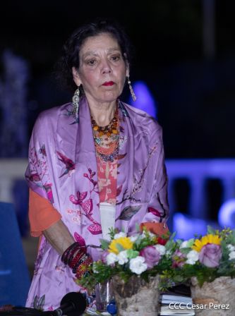 Encuentro del Presidente Daniel y la Compañera Rosario con las Familias de nuestra Nicaragua Bendita