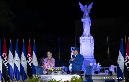 Encuentro del Presidente Daniel y la Compañera Rosario con las Familias de nuestra Nicaragua Bendita