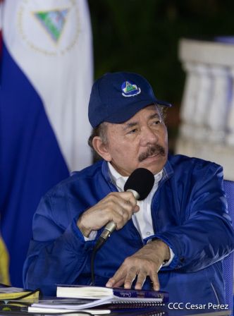 Encuentro del Presidente Daniel y la Compañera Rosario con las Familias de nuestra Nicaragua Bendita