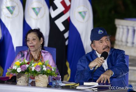 Encuentro del Presidente Daniel y la Compañera Rosario con las Familias de nuestra Nicaragua Bendita