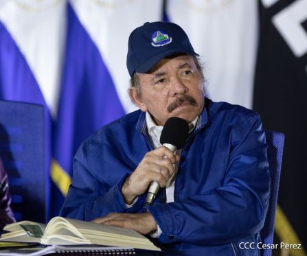 Encuentro del Presidente Daniel y la Compañera Rosario con las Familias de nuestra Nicaragua Bendita