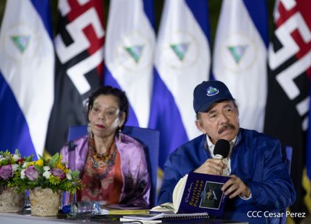 Encuentro del Presidente Daniel y la Compañera Rosario con las Familias de nuestra Nicaragua Bendita