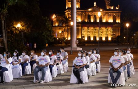 Encuentro del Presidente Daniel y la Compañera Rosario con las Familias de nuestra Nicaragua Bendita