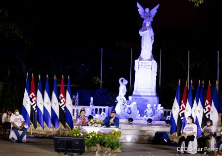 Encuentro del Presidente Daniel y la Compañera Rosario con las Familias de nuestra Nicaragua Bendita