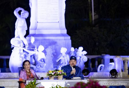 Encuentro del Presidente Daniel y la Compañera Rosario con las Familias de nuestra Nicaragua Bendita