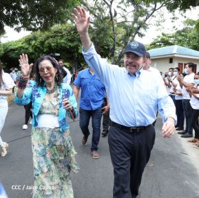 Presidente Daniel Ortega y Compañera Rosario Murillo participan en Verificación Ciudadana