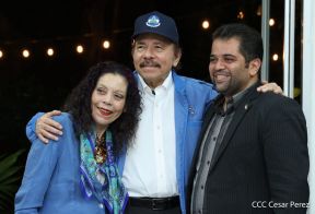 Presidente Daniel Ortega y Vicepresidenta Rosario en encuentro con delegación de Irán