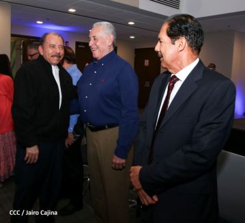 Presidente Daniel y Vicepresidenta Rosario en visita a la sede del BCIE en Managua