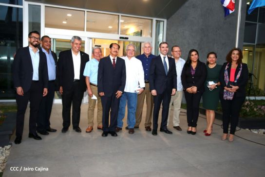 Presidente Daniel y Vicepresidenta Rosario en visita a la sede del BCIE en Managua
