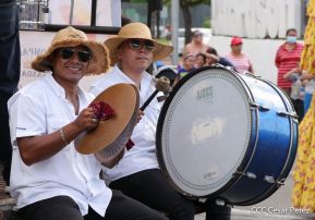 Espectacular desfile hípico por las calles de Managua