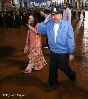 Presidente Daniel Ortega y Vicepresidenta Rosario Murillo presidieron acto del 43 Aniversario de la Policía Nacional