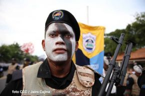 Desfile Policial En Fuerzas de Victorias desde la Avenida de Bolívar a Chávez