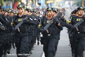 Desfile Policial En Fuerzas de Victorias desde la Avenida de Bolívar a Chávez