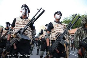 Desfile Policial En Fuerzas de Victorias desde la Avenida de Bolívar a Chávez