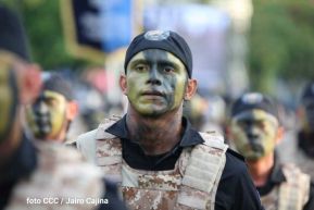 Desfile Policial En Fuerzas de Victorias desde la Avenida de Bolívar a Chávez