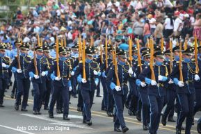 Desfile Policial En Fuerzas de Victorias desde la Avenida de Bolívar a Chávez