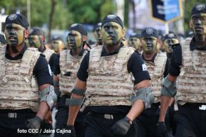 Desfile Policial En Fuerzas de Victorias desde la Avenida de Bolívar a Chávez