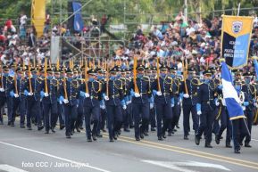 Desfile Policial En Fuerzas de Victorias desde la Avenida de Bolívar a Chávez
