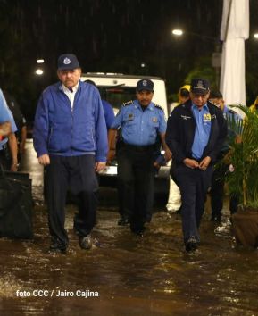 Desfile Policial En Fuerzas de Victorias desde la Avenida de Bolívar a Chávez