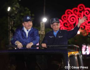Desfile Policial En Fuerzas de Victorias desde la Avenida de Bolívar a Chávez