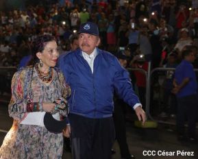 Desfile Policial En Fuerzas de Victorias desde la Avenida de Bolívar a Chávez