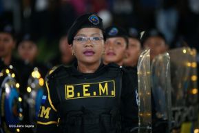 Desfile Policial En Fuerzas de Victorias desde la Avenida de Bolívar a Chávez