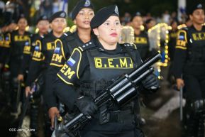 Desfile Policial En Fuerzas de Victorias desde la Avenida de Bolívar a Chávez