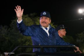 Desfile Policial En Fuerzas de Victorias desde la Avenida de Bolívar a Chávez