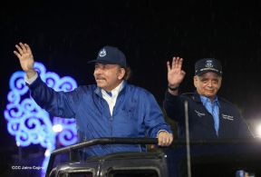 Desfile Policial En Fuerzas de Victorias desde la Avenida de Bolívar a Chávez