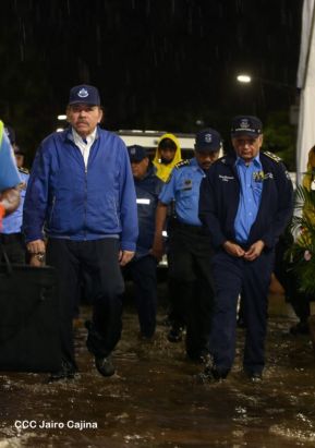 Desfile Policial En Fuerzas de Victorias desde la Avenida de Bolívar a Chávez