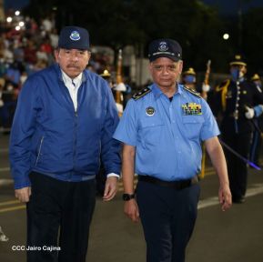 Desfile Policial En Fuerzas de Victorias desde la Avenida de Bolívar a Chávez