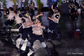 Desfile Policial En Fuerzas de Victorias desde la Avenida de Bolívar a Chávez