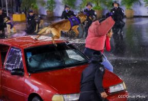 Desfile Policial En Fuerzas de Victorias desde la Avenida de Bolívar a Chávez