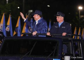 Desfile Policial En Fuerzas de Victorias desde la Avenida de Bolívar a Chávez