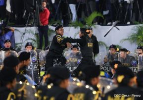 Desfile Policial En Fuerzas de Victorias desde la Avenida de Bolívar a Chávez
