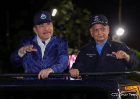 Desfile Policial En Fuerzas de Victorias desde la Avenida de Bolívar a Chávez