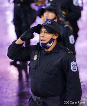 Desfile Policial En Fuerzas de Victorias desde la Avenida de Bolívar a Chávez