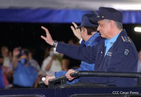 Desfile Policial En Fuerzas de Victorias desde la Avenida de Bolívar a Chávez