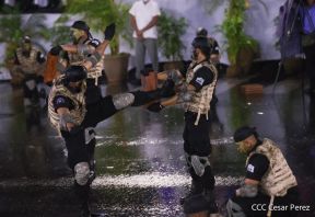 Desfile Policial En Fuerzas de Victorias desde la Avenida de Bolívar a Chávez