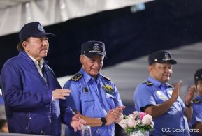 Desfile Policial En Fuerzas de Victorias desde la Avenida de Bolívar a Chávez