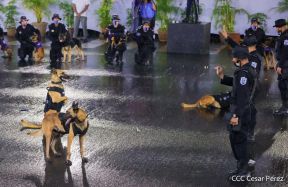 Desfile Policial En Fuerzas de Victorias desde la Avenida de Bolívar a Chávez