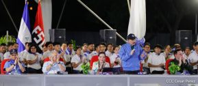 Desfile Escolar 2023 desde la Avenida de Bolívar a Chávez